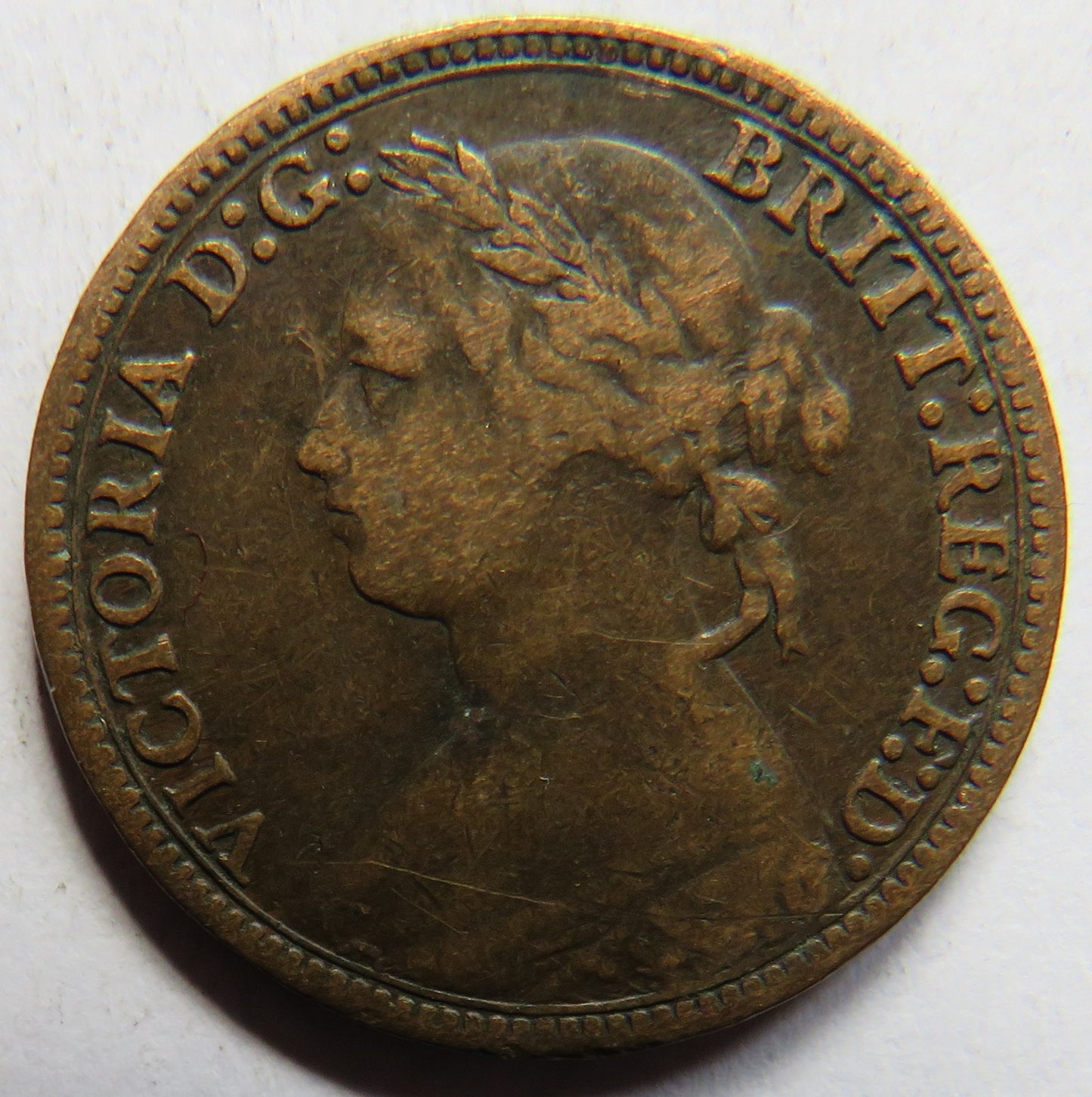 1879 Queen Victoria Bun Head Farthing Coin - Great Britain