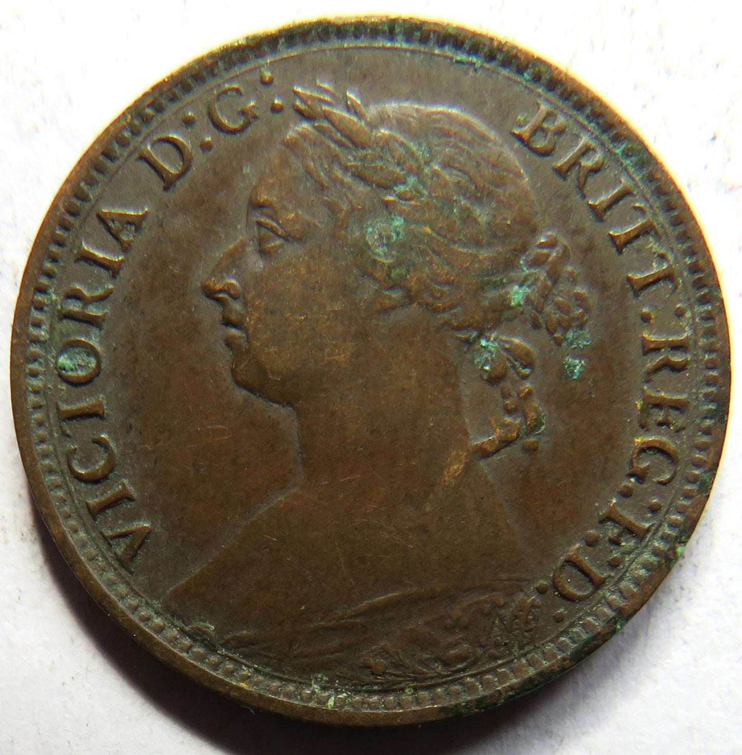 1888 Queen Victoria Bun Head Farthing Coin - Great Britain