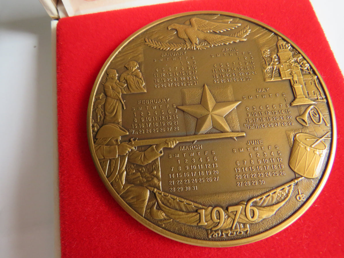 The 1976 Franklin Mint Annual Calendar / Art Large Bronze Medal