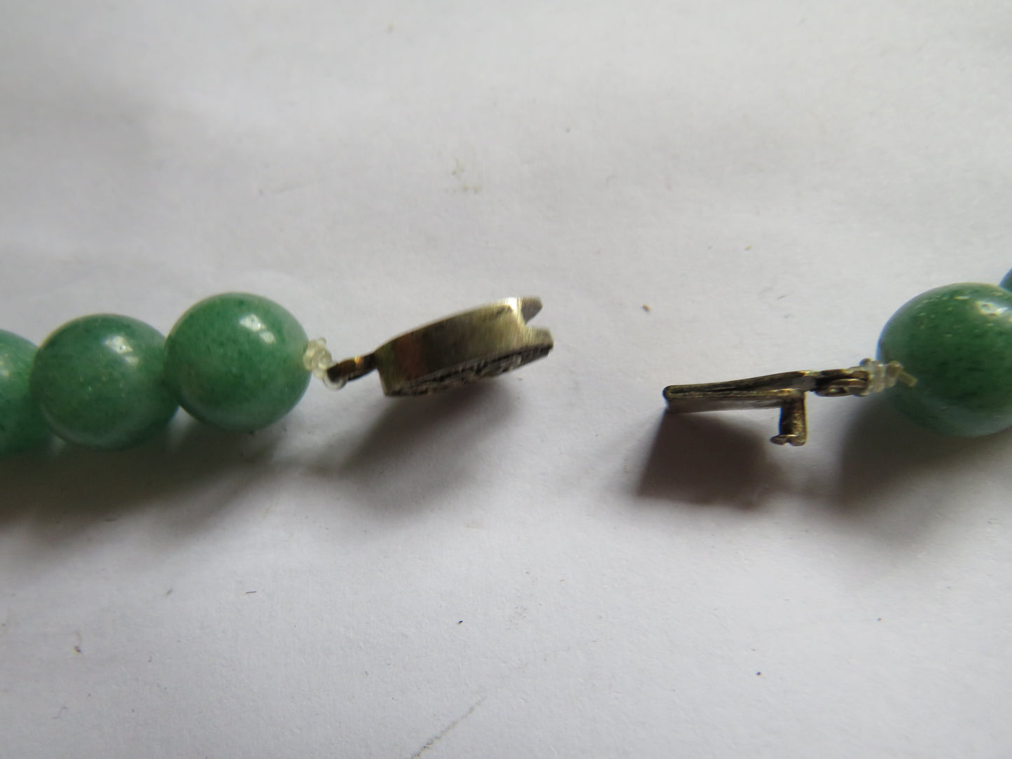 Vintage Jade Bead Ladies Necklace