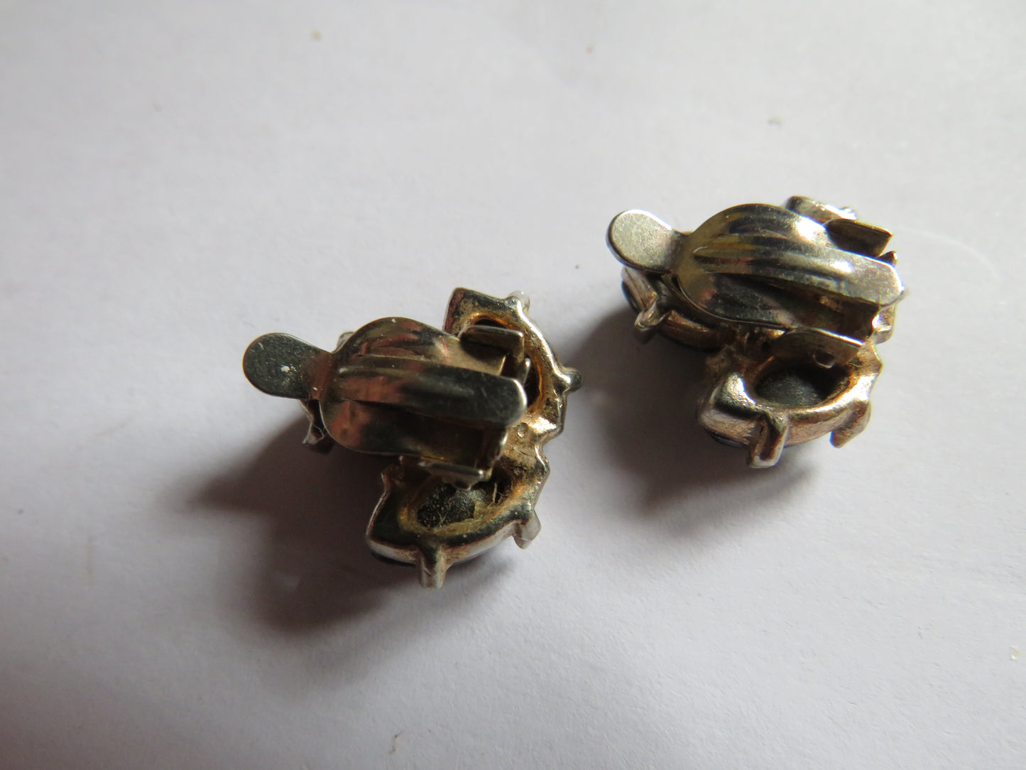 Vintage Ladies Black Stone Clip on Earrings