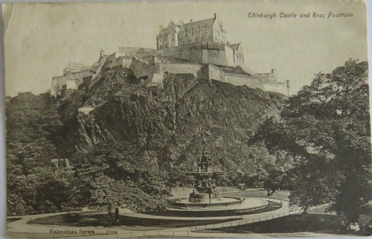 Vintage Postcard of Edinburgh Castle and Ross Fountain