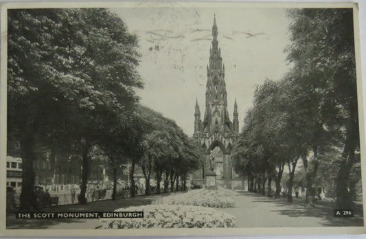 Vintage Postcard of The Scott Monument, Edinburgh 1958