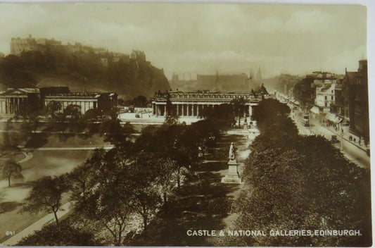 Vintage Postcard Of Castle & National Galleries Edinburgh