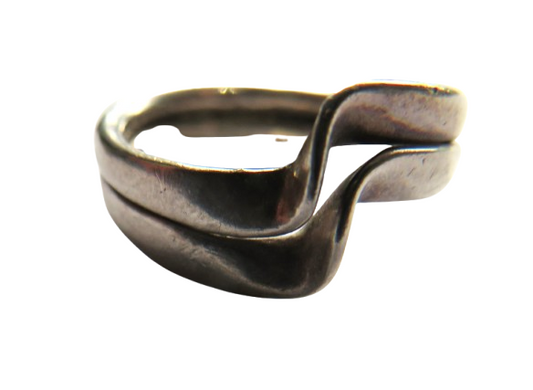 Sterling Silver Ladies Ring Fully Hallmarked - UK Size M