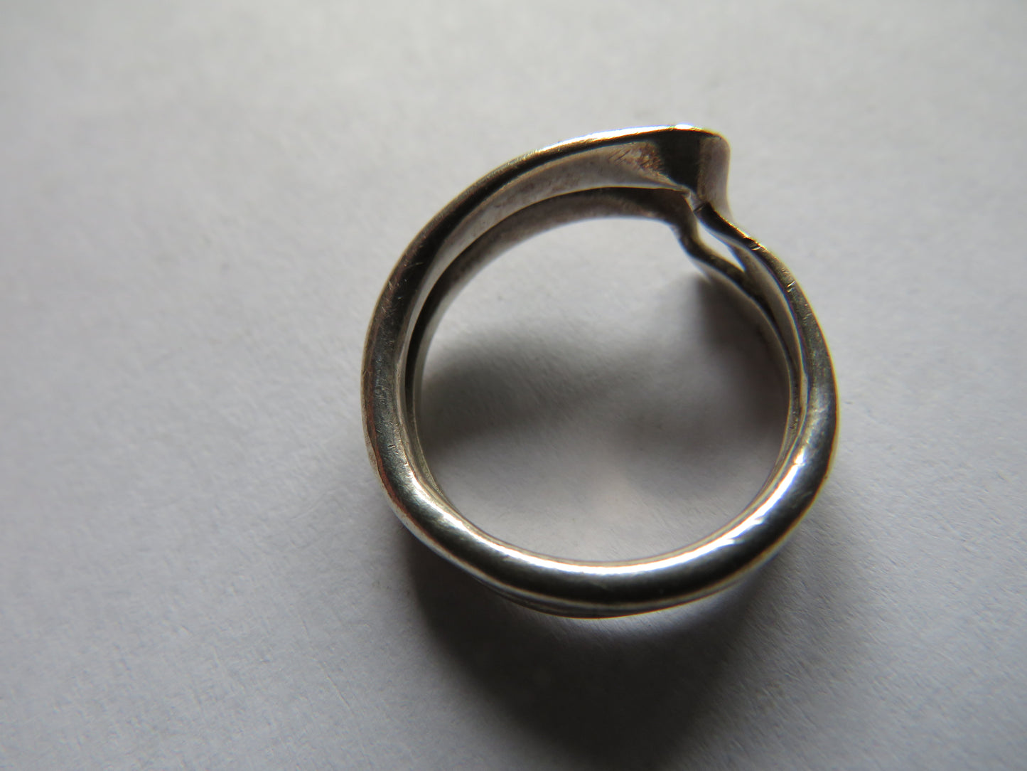 Sterling Silver Ladies Ring Fully Hallmarked - UK Size M