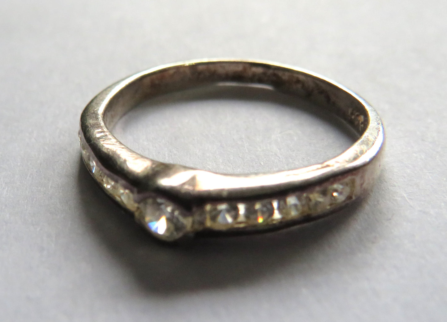 Stylish Ladies Sterling Silver & CZ Ring - UK Size P & 1/2