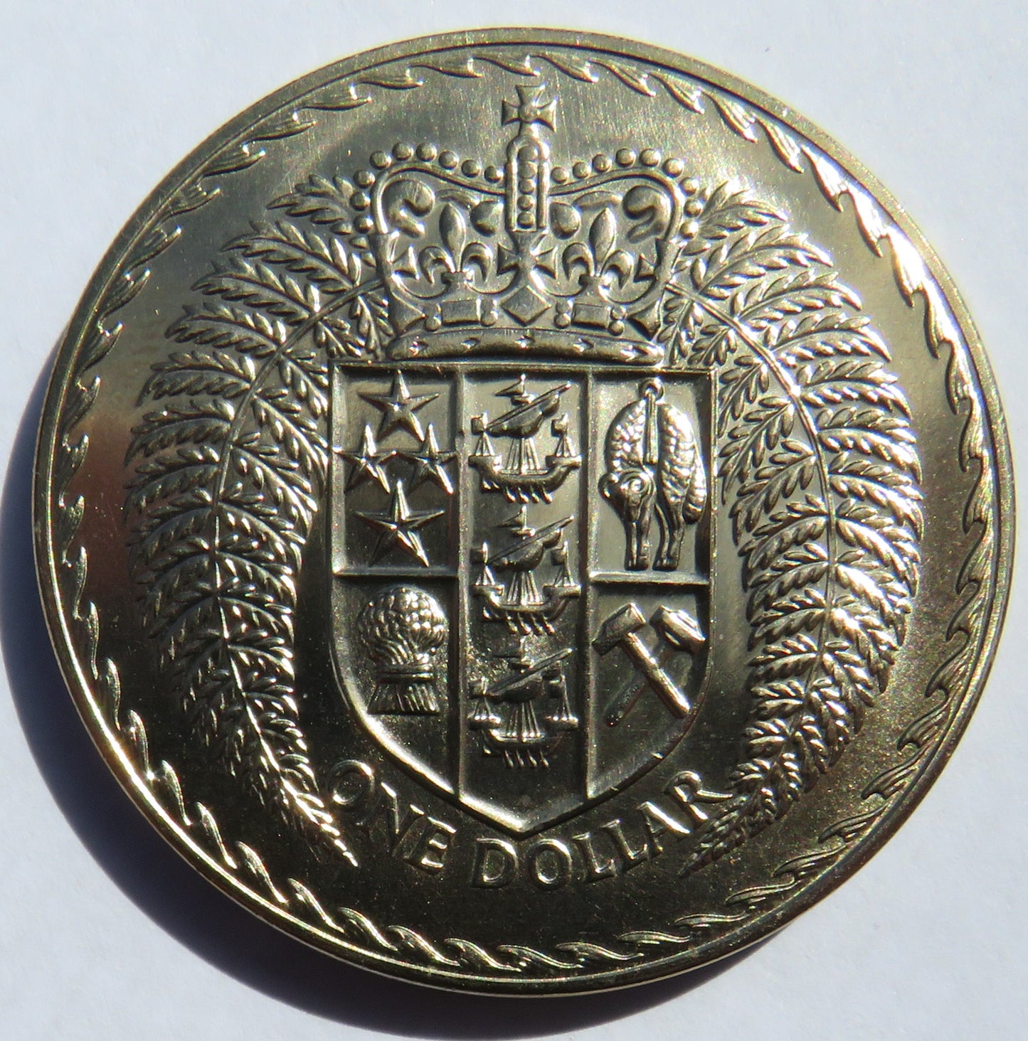 1973 New Zealand $1 One Dollar Coin