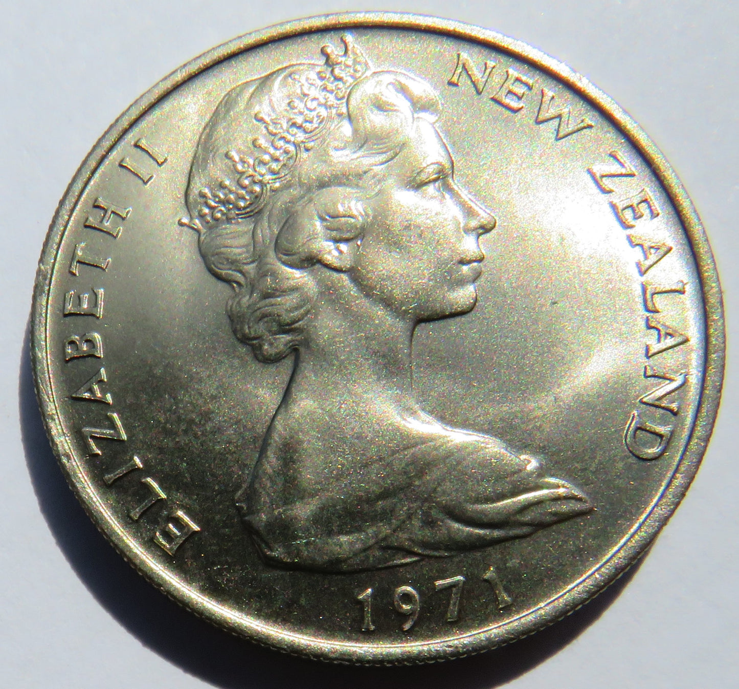 1971 Queen Elizabeth II New Zealand 20 Cents Coin In High Grade