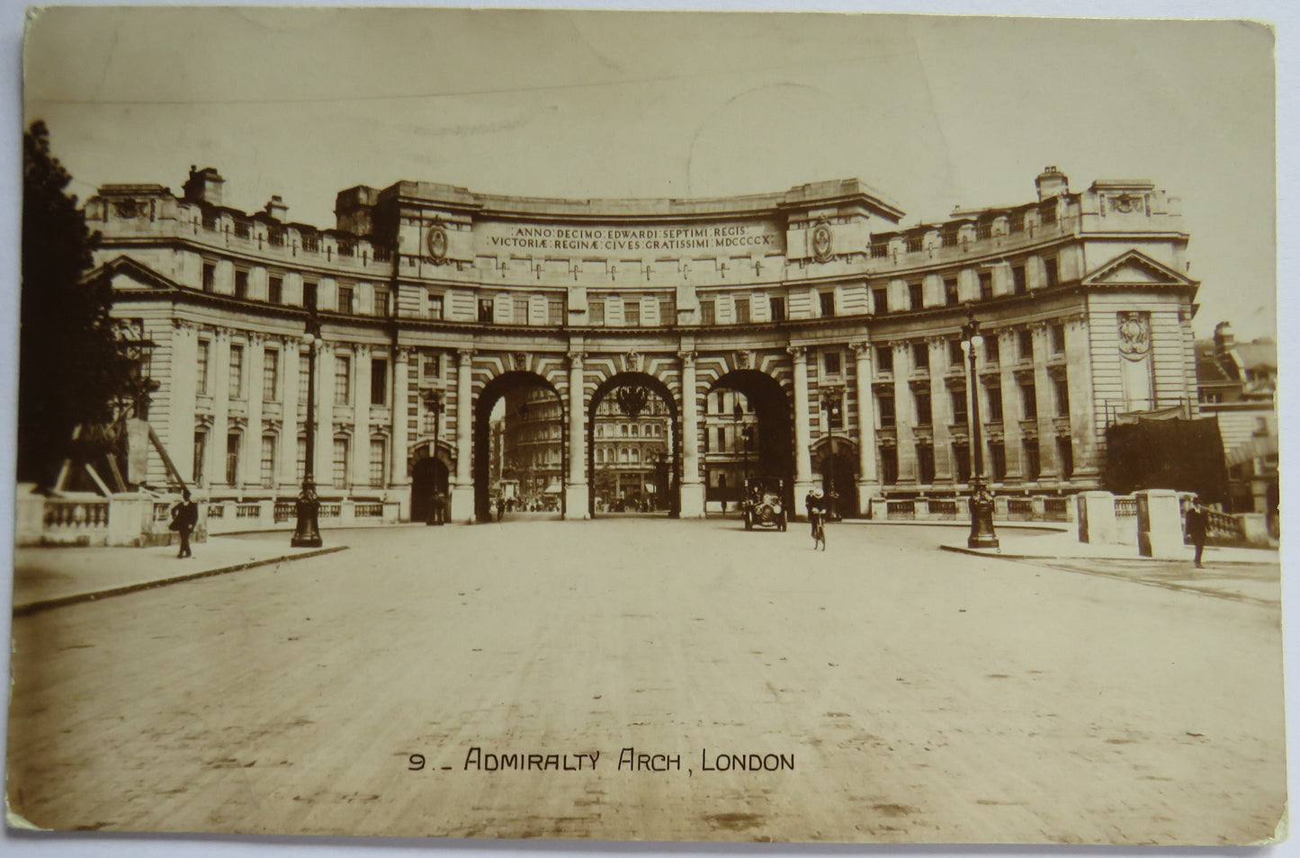 Vintage Postcard of Admiralty Arch, London, 1923