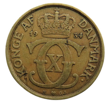 Load image into Gallery viewer, 1934 Denmark One Krone Coin
