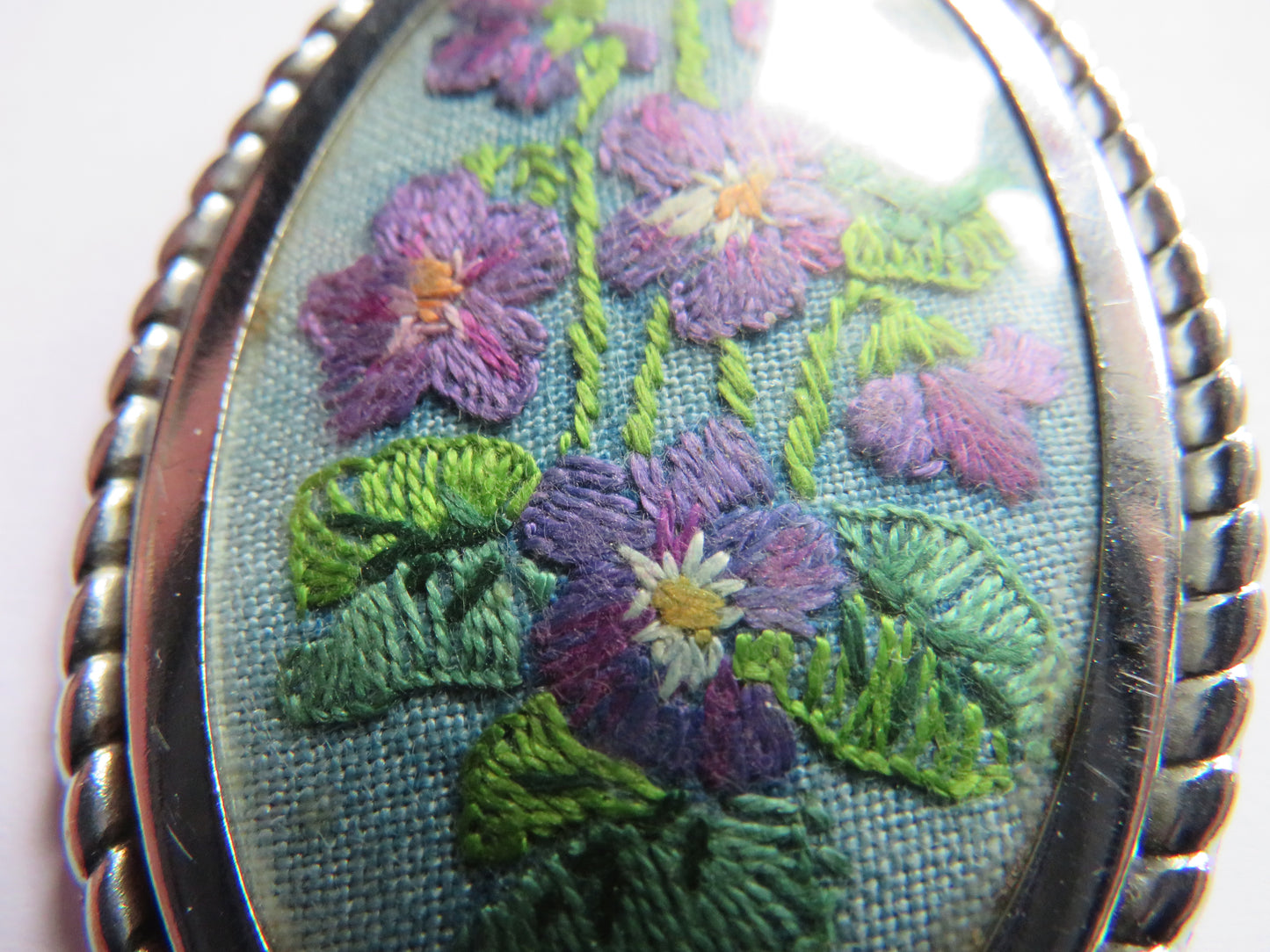 Vintage Embroidered Floral Ladies Brooch