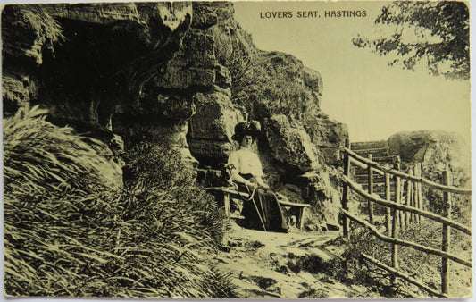 Vintage Postcard of Lovers Seat, Hastings, 1914