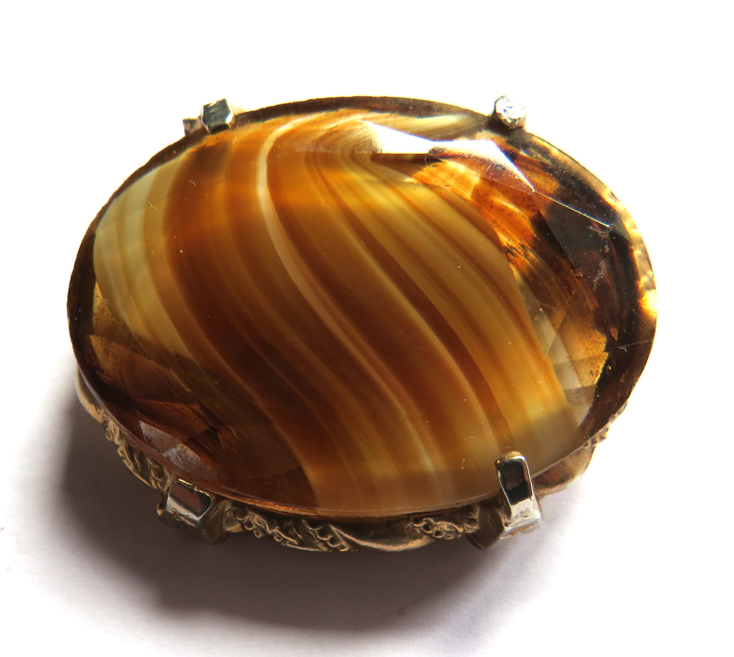Vintage Ladies Costume Jewellery Glass Centred Brooch
