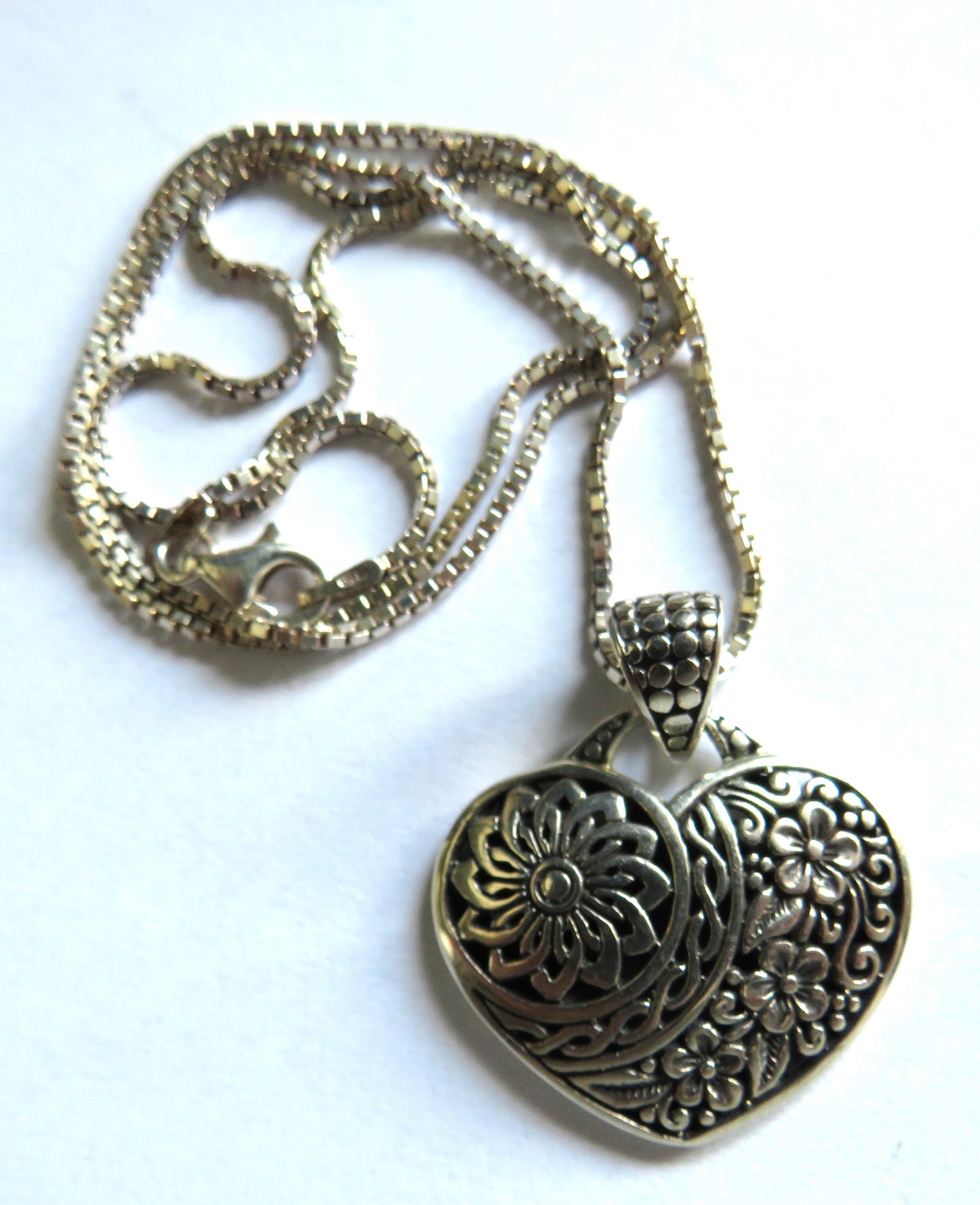 Ladies Sterling Silver Necklace & Pendant In Heart Design By ATI