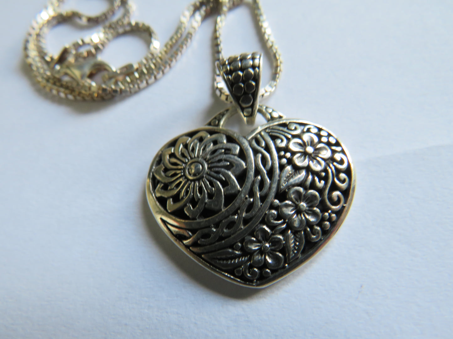 Ladies Sterling Silver Necklace & Pendant In Heart Design By ATI