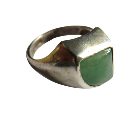 Vintage Ladies Sterling Silver & Green Stone Ring - UK Size P