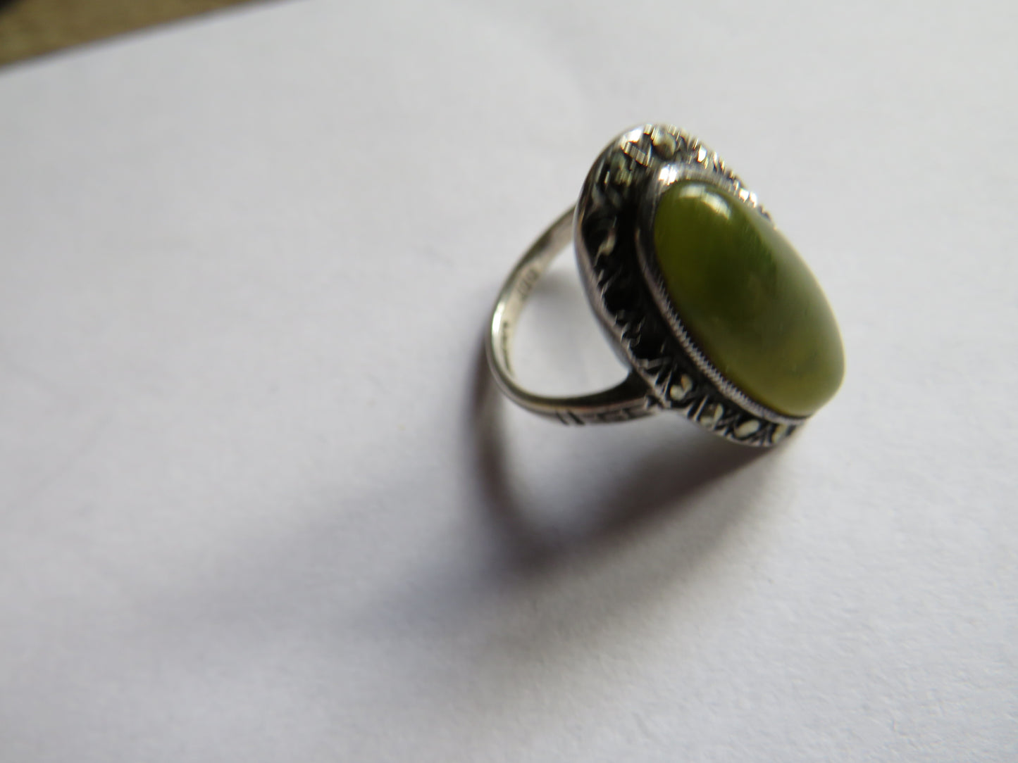 Vintage Ladies Silver & Green Stone Ring - UK Size M