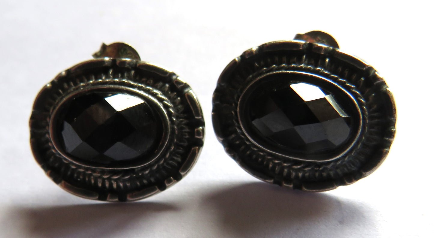 Vintage Sterling Silver & Black Stone Ladies Earrings
