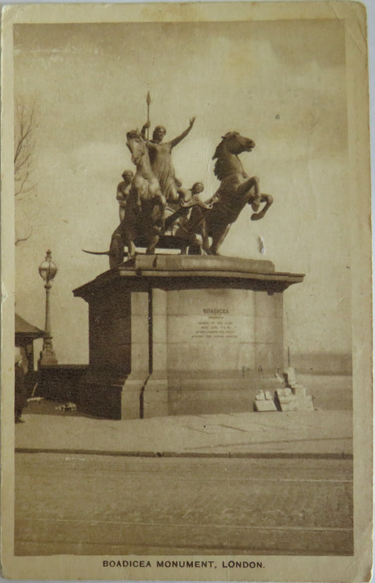 Vintage Postcard of Boadicea Monument, London