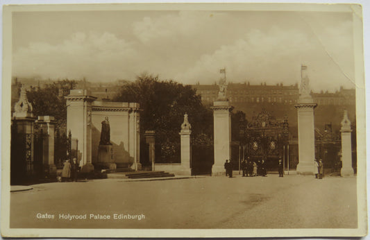Vintage Postcard of the Gates Holyrood Palace, Edinburgh, 1926