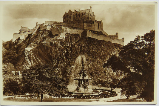 Vintage Postcard of Edinburgh Castle and Ross Fountain