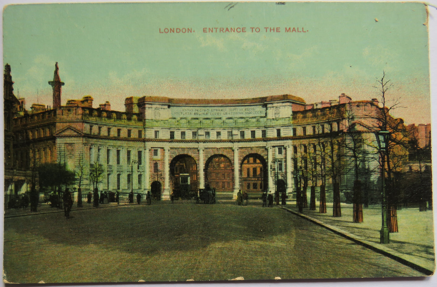 Vintage Postcard of London, Entrance to The Mall