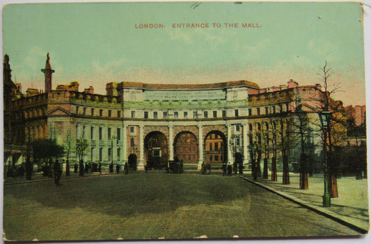 Vintage Postcard of London, Entrance to The Mall
