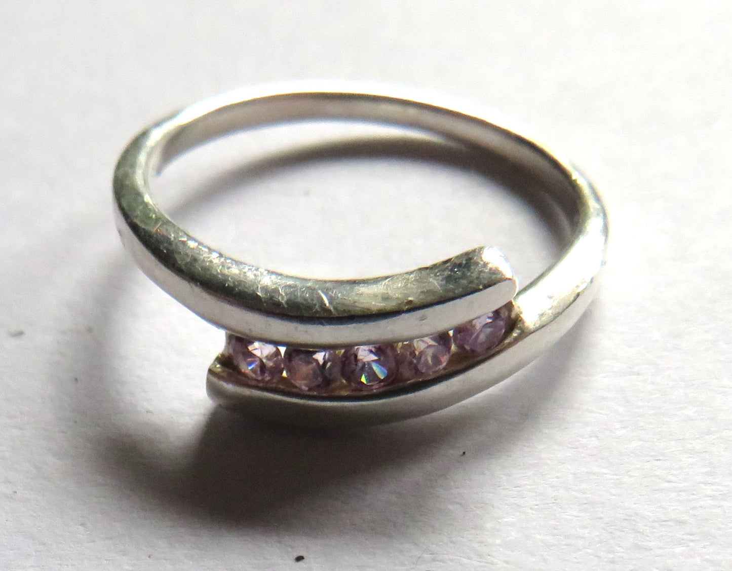 Stylish Ladies Sterling Silver & Pink Stone Ring UK Size - i