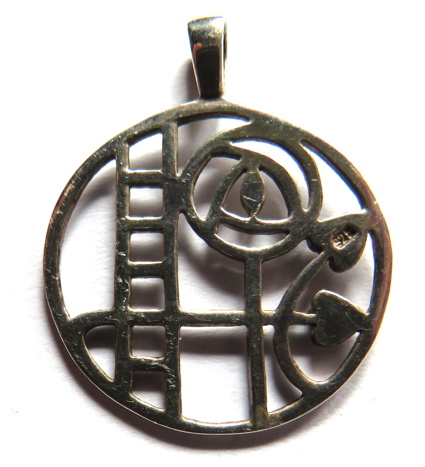 A Nice Quality Sterling Silver Ladies Pendant Mackintosh Style