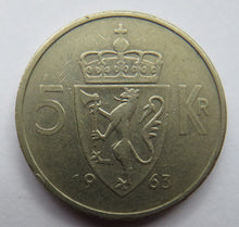 Load image into Gallery viewer, 1963 Norway 5 Kroner Coin
