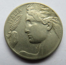 Load image into Gallery viewer, 1920 Italy 20 Centesimi Coin
