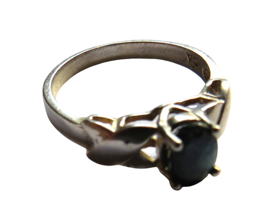 Stylish Ladies Sterling Silver & Blue Stone Ring UK Size P & 1/2