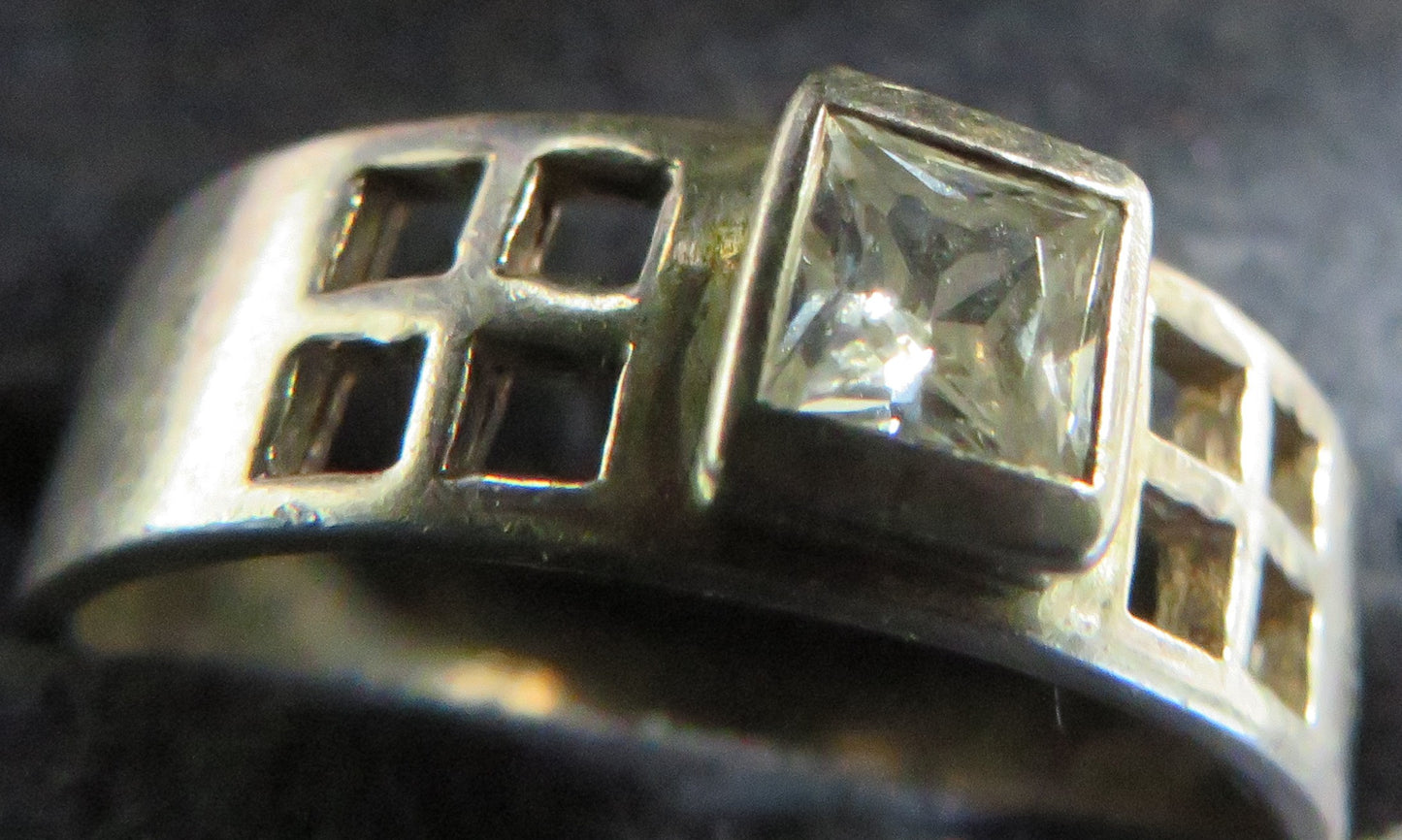 Ladies Sterling Silver Ring In Mackintosh Style By Kit Heath 1999 UK Size - P