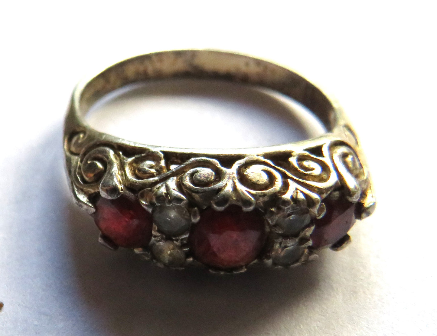 Vintage Ladies Silver & Red Stone Ring - UK Size - O