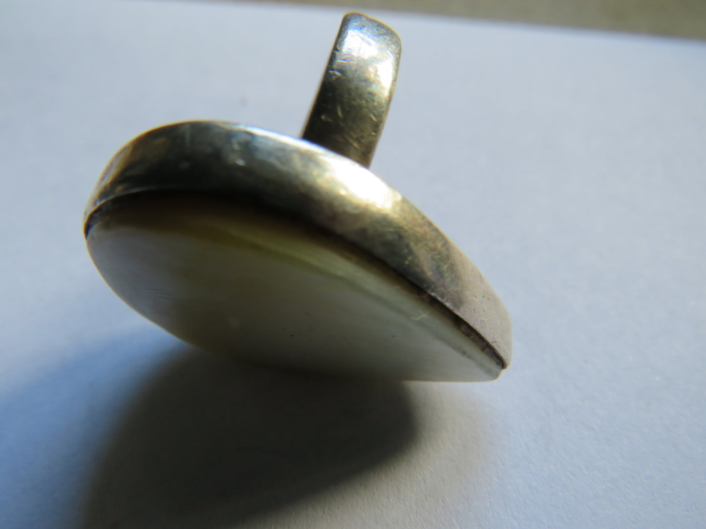 Ladies Sterling Silver & Mother of Pearl Ring UK Size - O 1/2