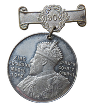 Load image into Gallery viewer, 1906 King Edward VII Medal London County Council For Punctual Attendance
