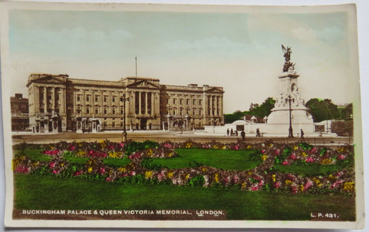 Antique Postcard Of Buckingham Palace, London