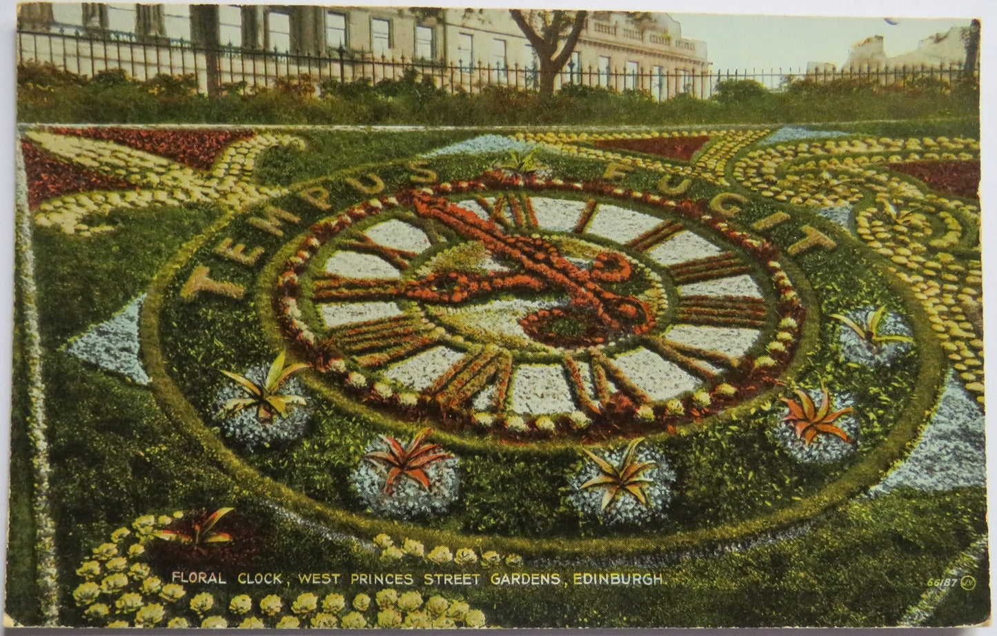 Antique Postcard Of Floral Clock, West Princess Street Gardens, Edinburgh