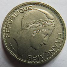 Load image into Gallery viewer, 1948 France 10 Francs Coin
