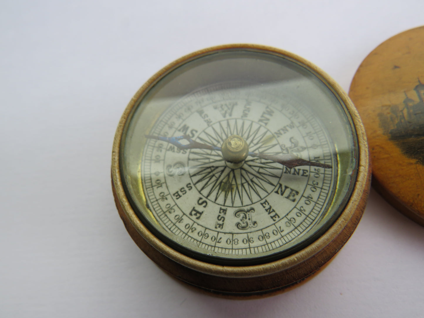 Antique Mauchline Transfer Ware Compass "Murthly Castle" From The Athole Plantations