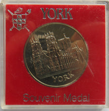 Load image into Gallery viewer, York Souvenir Medal / Cased Coin
