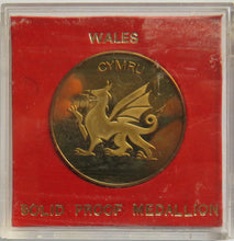 Load image into Gallery viewer, The Principality of Wales Solid Proof Medallion / Cased Coin
