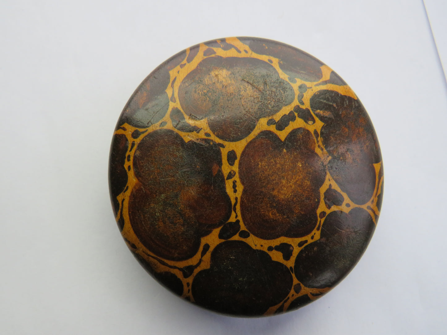Antique Turned Wood Circular Snuff Box With Motto