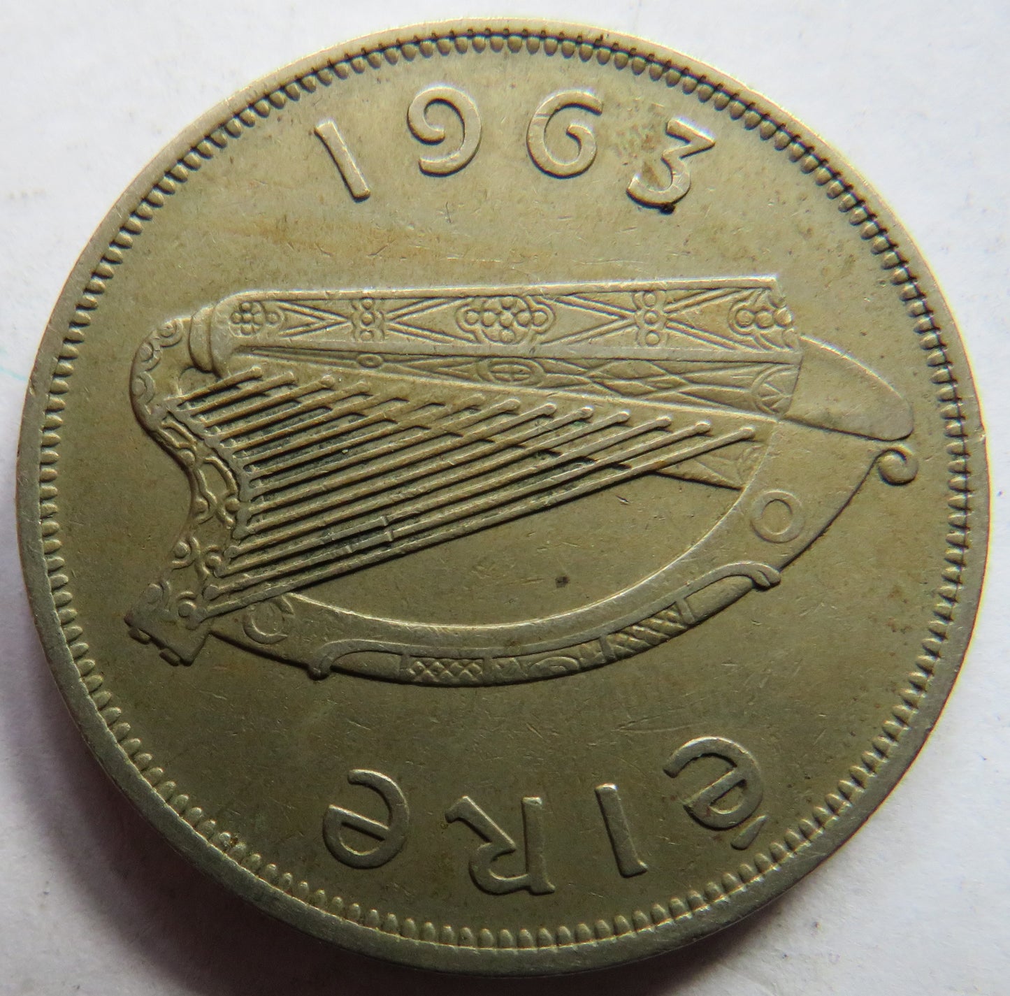 1963 Ireland Eire Halfcrown Coin