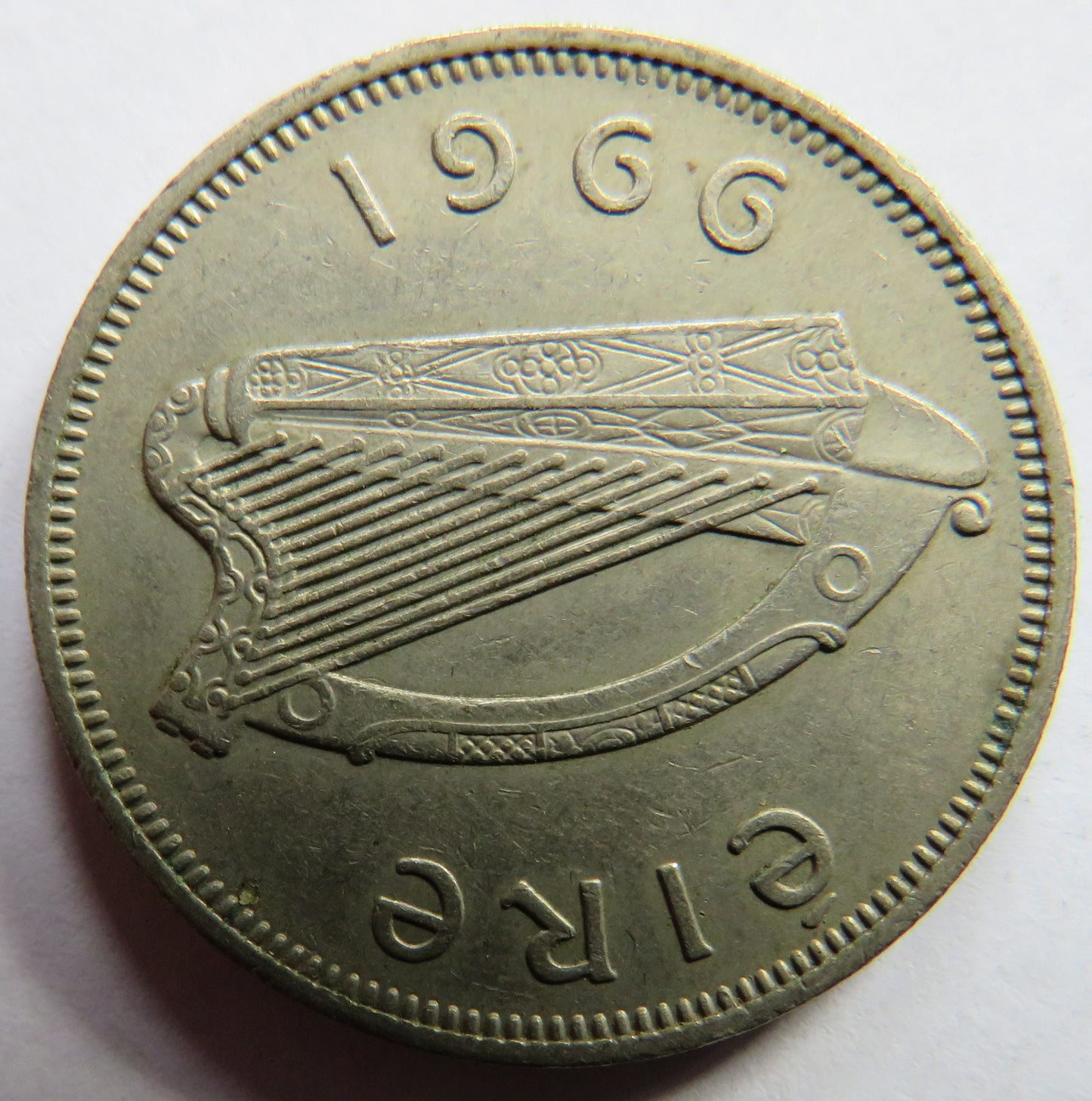 1966 Ireland Eire Florin / 2 Shillings Coin