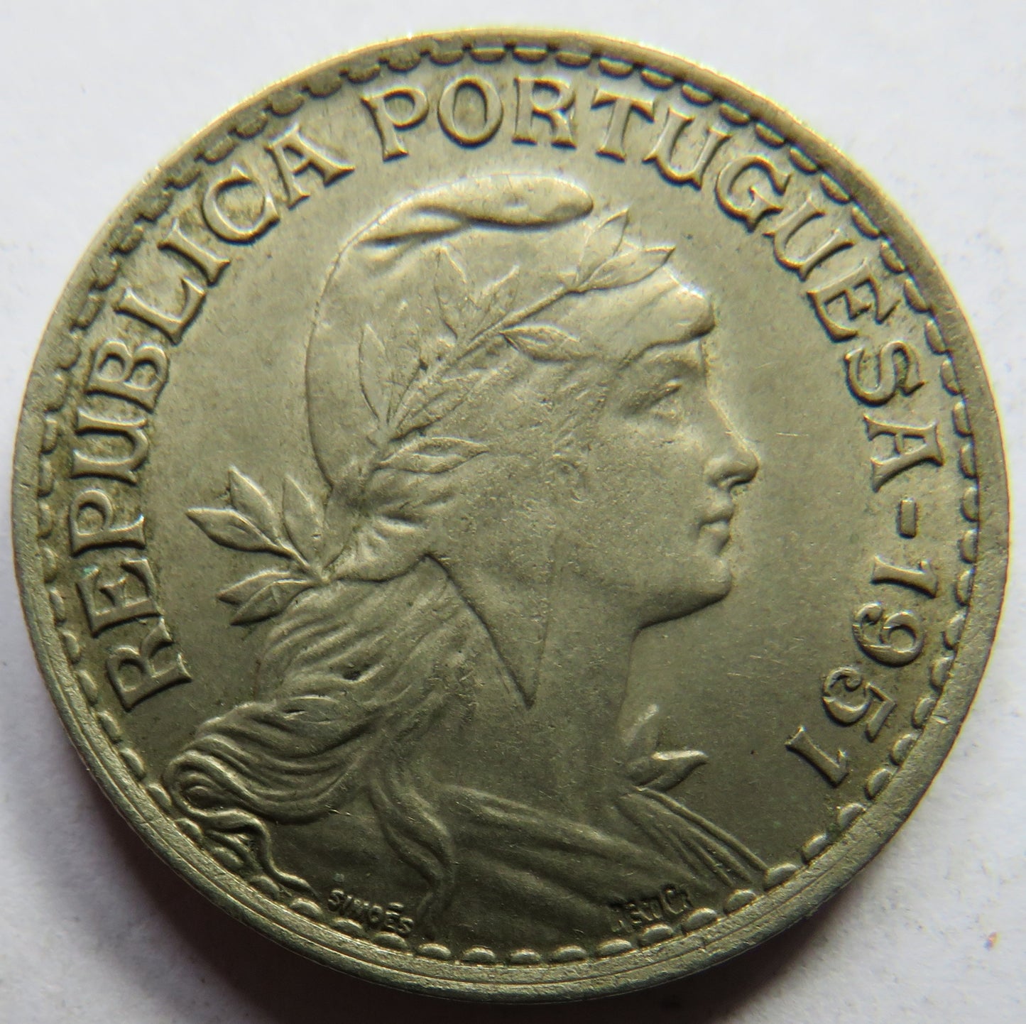 1951 Portugal One Escudo Coin