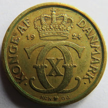 Load image into Gallery viewer, 1924 Denmark 1/2 Krone Coin
