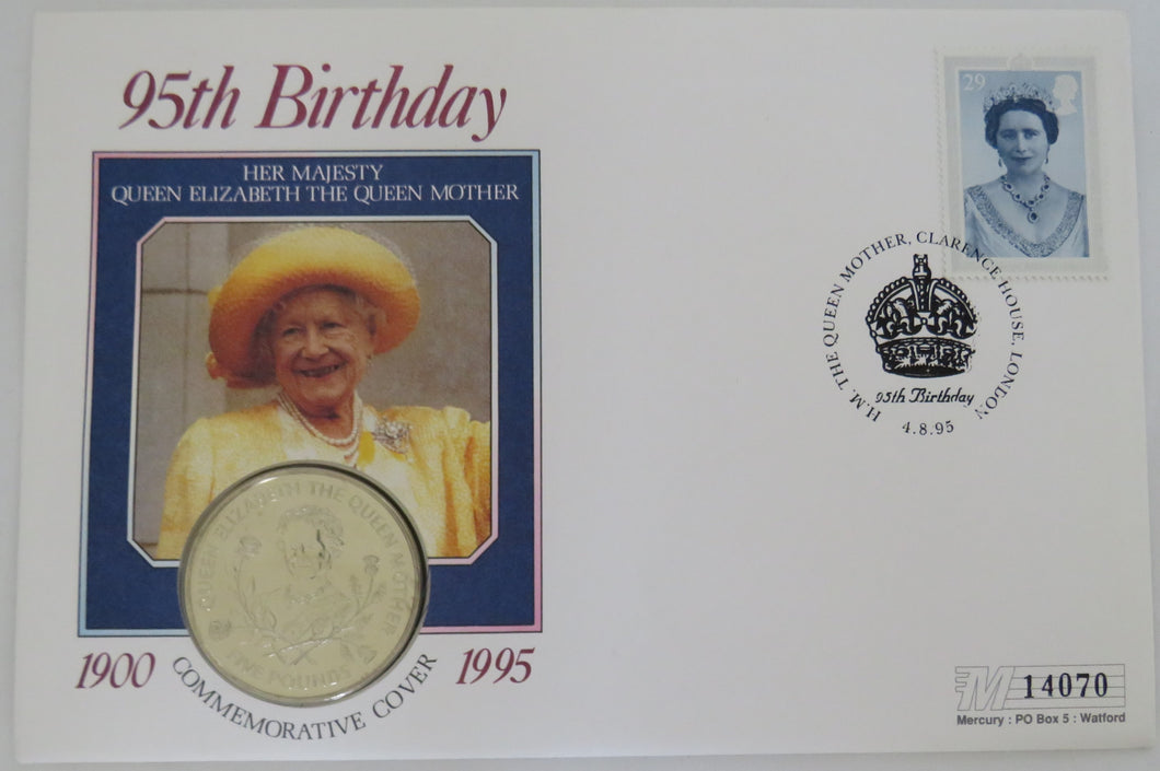 1995 Guernsey £5 Coin & Stamp Cover Queen Mother 95th Birthday