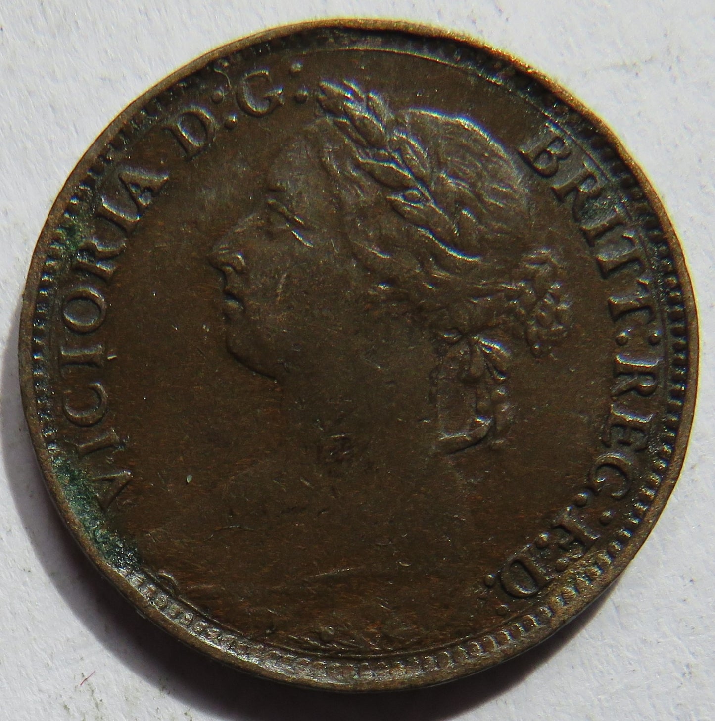 1887 Queen Victoria Bun Head Farthing Coin - Great Britain